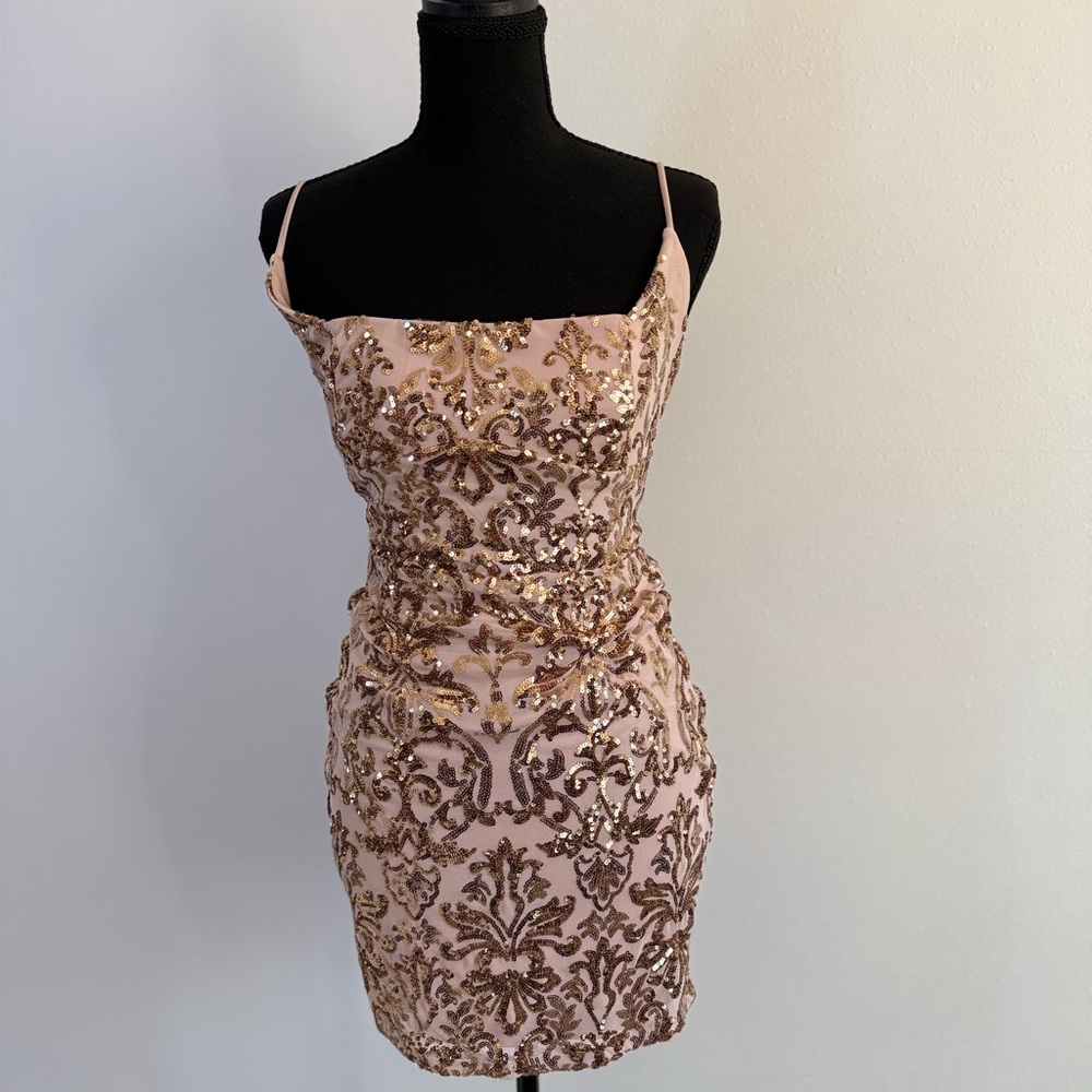 NWT Windsor Champagne Sequin Bodycon Dress Small Lace Up Back Cocktail